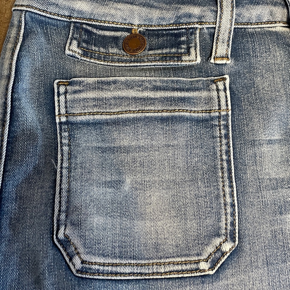 Judy Blue Size 29 Frayed Hem Jean Shorts - Picture 3 of 10